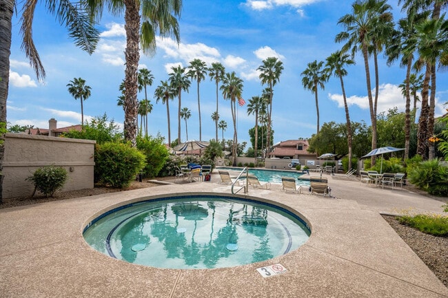 Building Photo - 11515 N 91st St