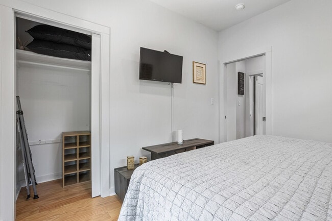 Building Photo - 111 Eleanor Ave