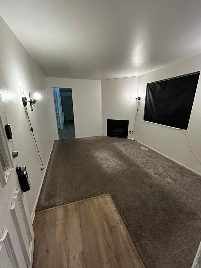 Building Photo - 1206 Harris Ave