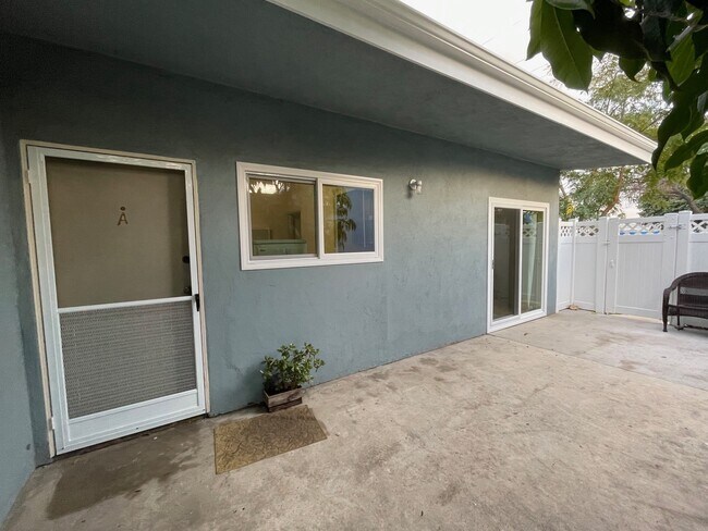 Building Photo - 10519 Chandler Blvd
