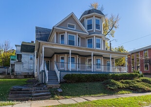 Building Photo - 802 Quincy Ave