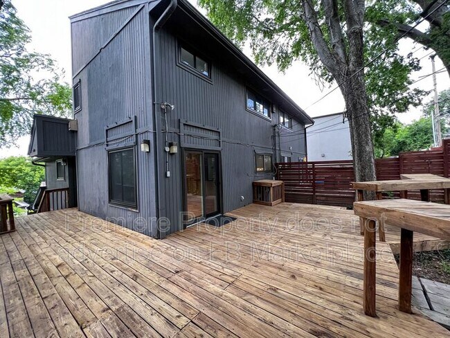 Building Photo - 4731 Liberty St