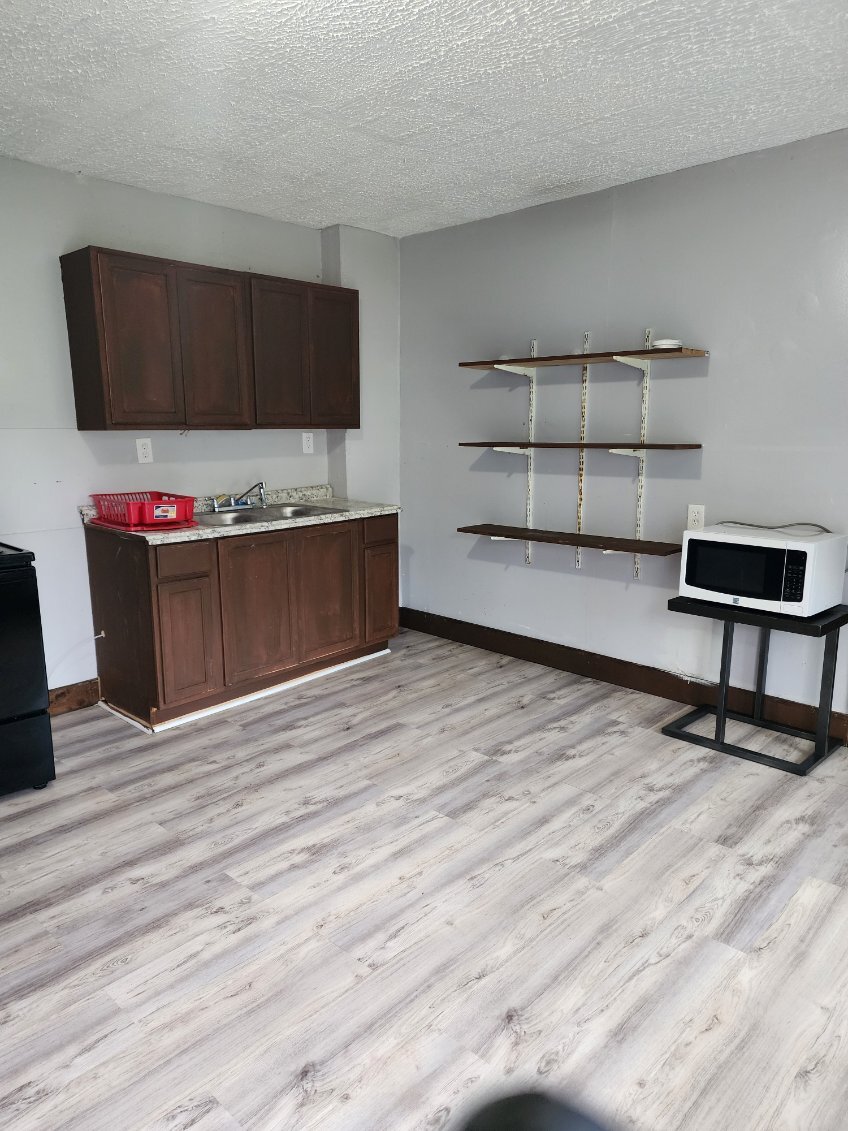 Kitchen - 3605 Grote St SW
