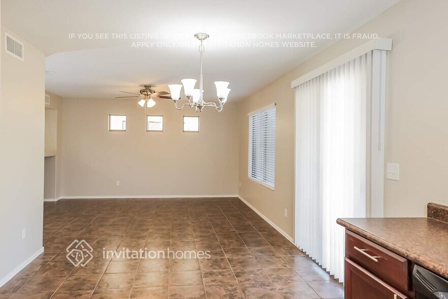 Building Photo - 1906 W Appaloosa Way