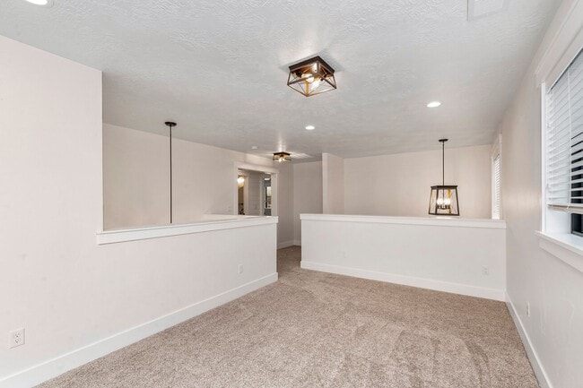 Building Photo - 6642 N Asissi Ln