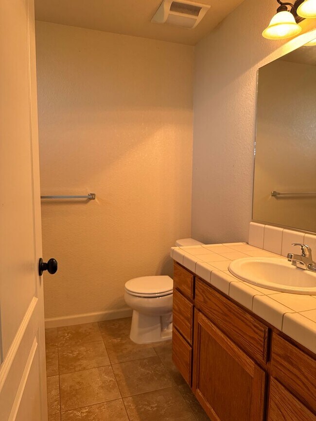 Building Photo - 750 Odilia Ct