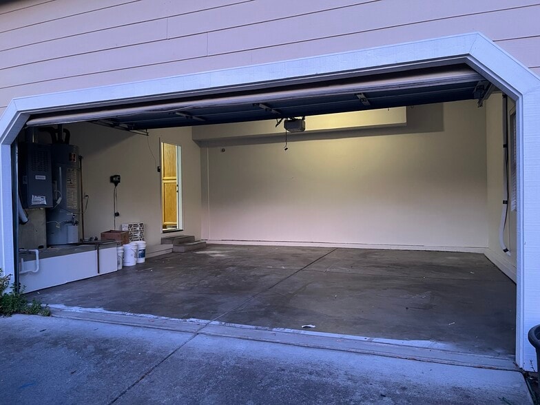 Garage - 1358 Cadence Way