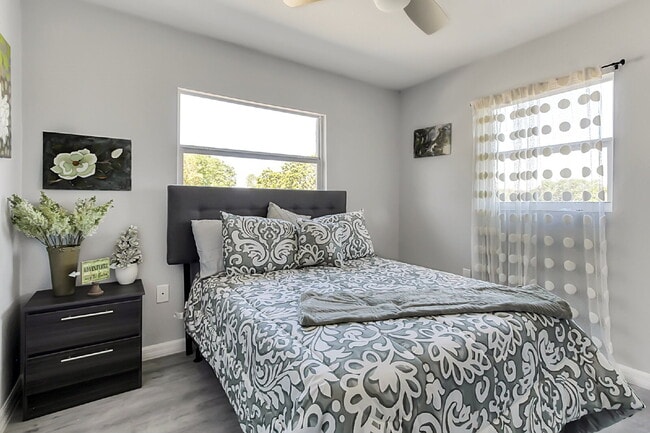 Building Photo - Beautiful Ranch Home in a Quiet Community.