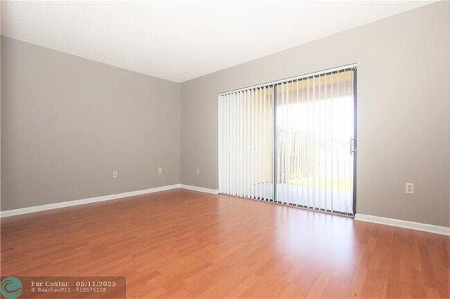 Building Photo - 5200 NW 31st Ave