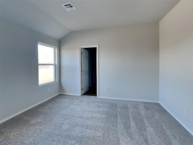 Building Photo - 1033 E Stetson Ln