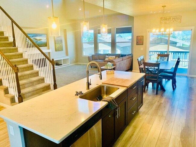 Building Photo - $2828 | 6BR/4BR | Fully Furnished Home in Wolf Ranch Cumbre Vista Neighborhood