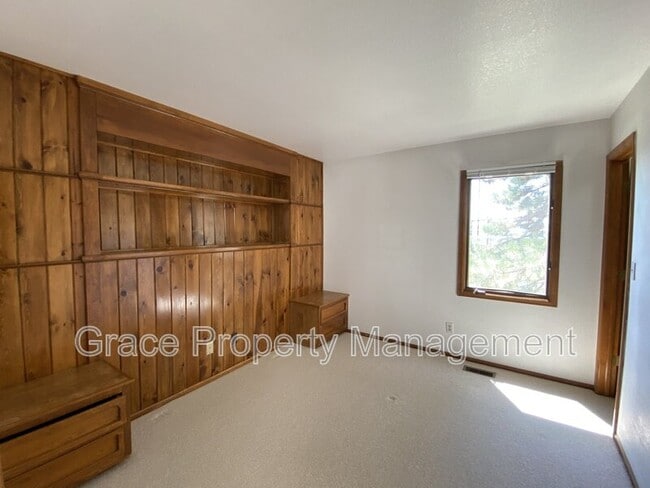 Building Photo - 5203 Union Ct