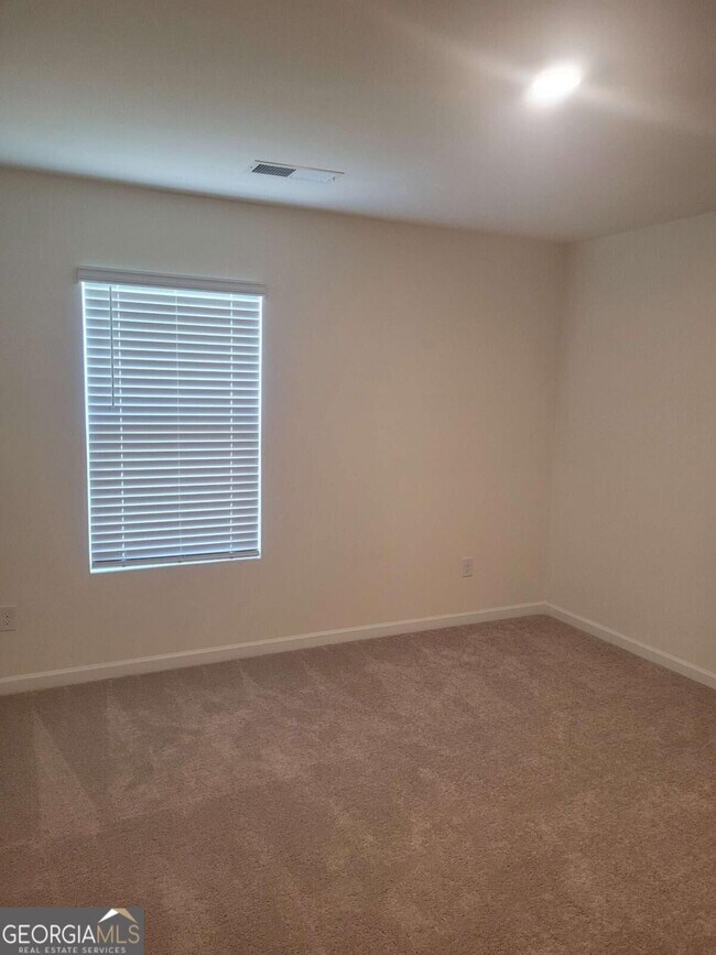 Building Photo - 2021 Vidalia Ct