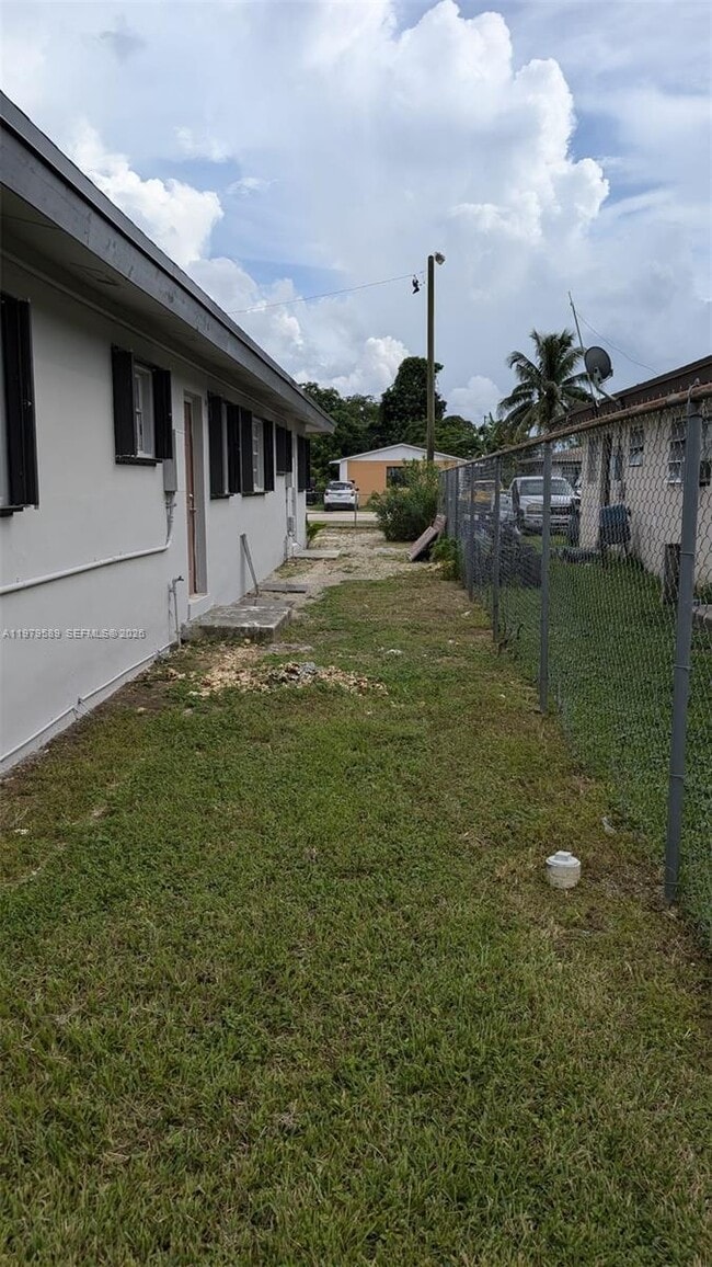 Building Photo - 1011 NW 9th St