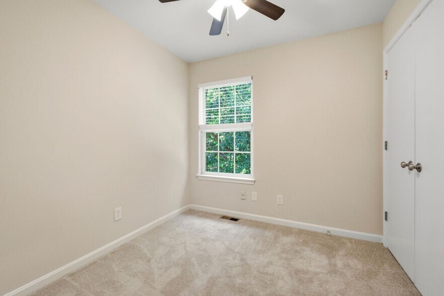 Building Photo - 9922 Matti Hill Ct