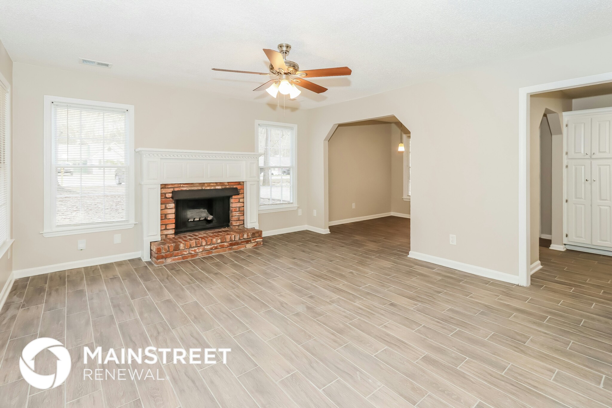 Building Photo - 170 Woodcrest Dr