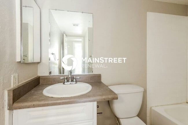 Building Photo - 3 Bedroom Pet-Friendly Home in Phoenix, AZ...