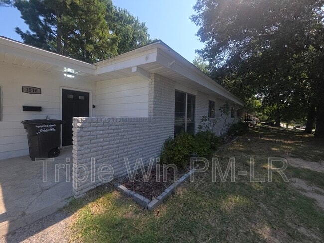 Building Photo - 1516 Gregory St
