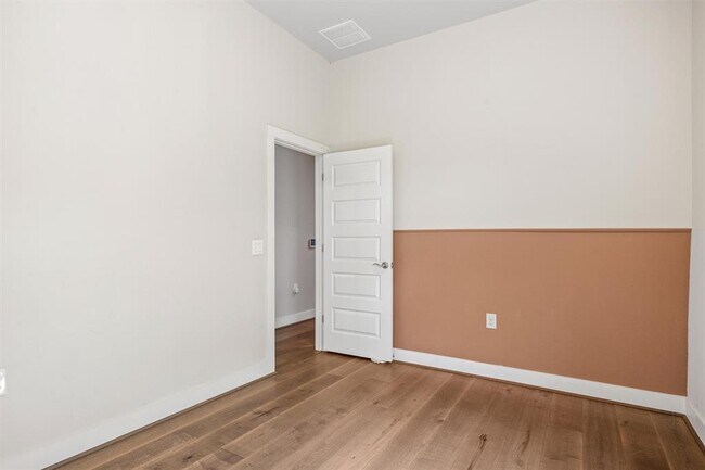 Building Photo - 12218 Cottage Promenade Ct