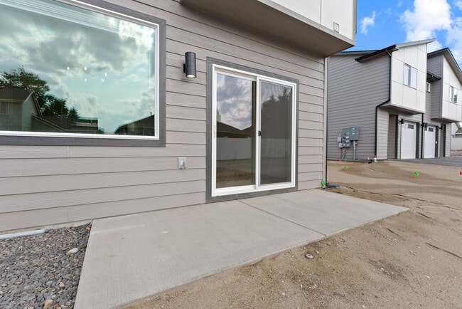 Building Photo - 19302 E Sprague Ave