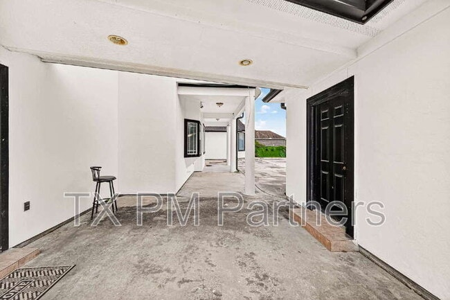 Building Photo - 13819 Lakeview Meadow Dr