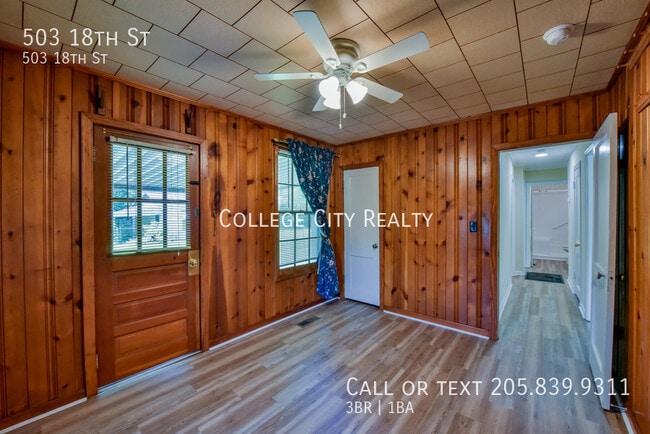 Building Photo - 503 18th St