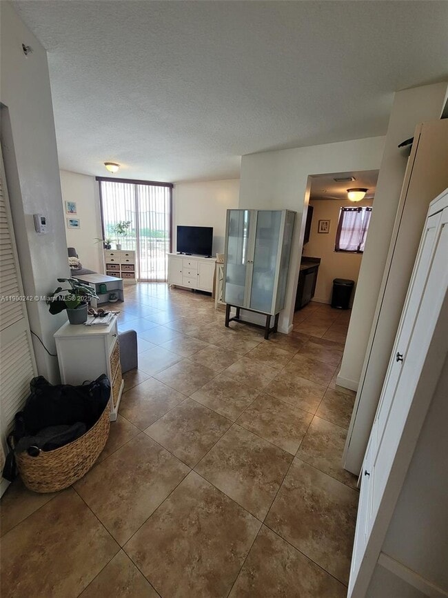 Primary Photo - 2600 SW 27th Ave