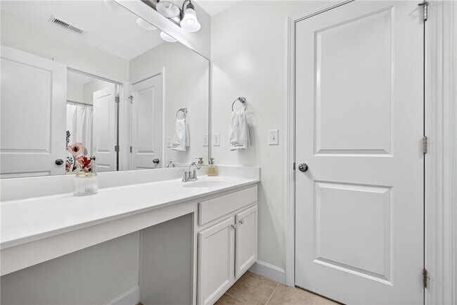 Building Photo - 4471 Redan Ct