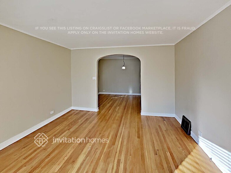 Building Photo - 7162 N Moody Ave