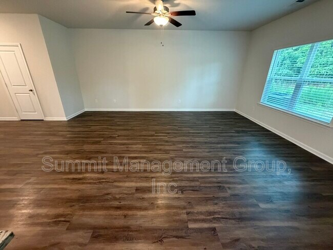Building Photo - 219 Limestone Cir