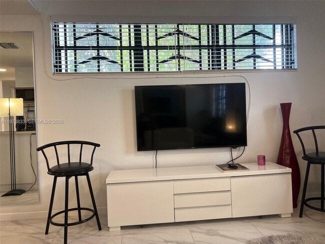 Building Photo - 1390 Ocean Dr