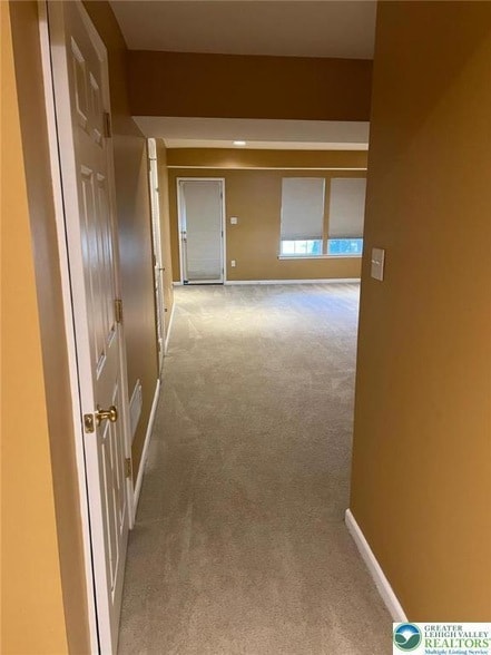 Building Photo - 211 Auburn Dr