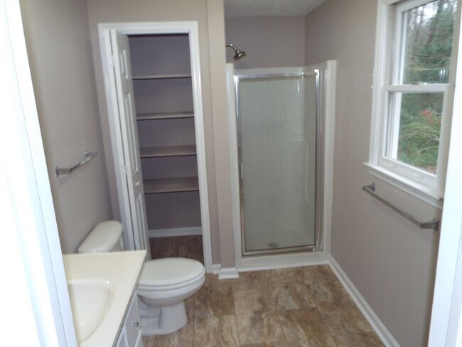 Building Photo - 3608 Gurley Dr
