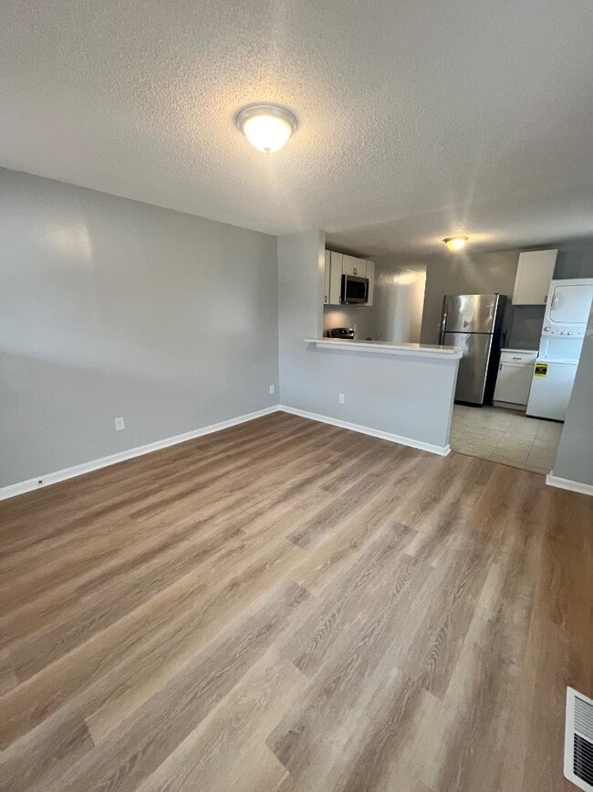 Building Photo - 2603 Dundeen St