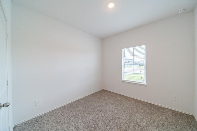 Building Photo - 30831 Khepri Ct
