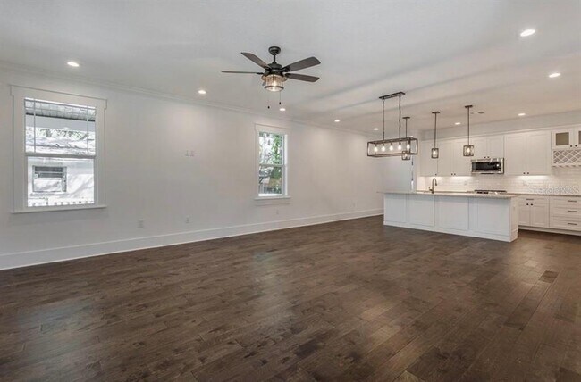 Building Photo - 5813 N 18th St