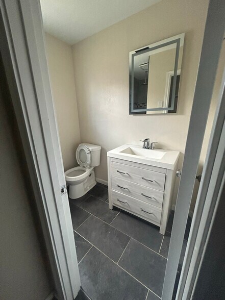 Building Photo - 4418 Acushnet Dr
