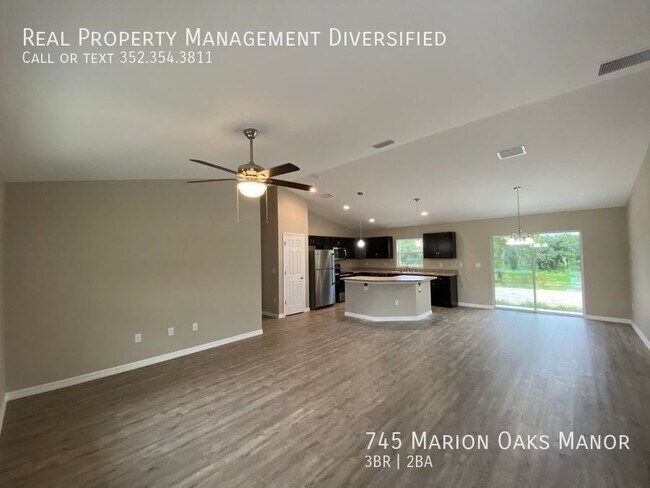 Building Photo - 745 Marion Oaks Manor