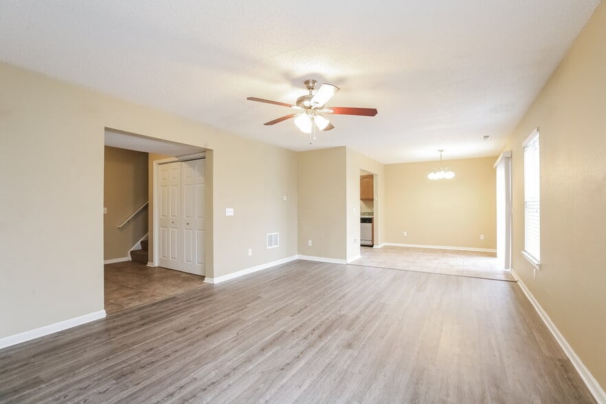 Building Photo - 468 Brookstone Dr