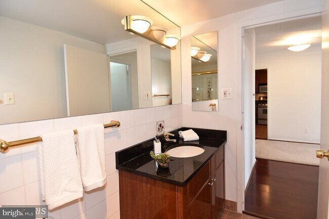 Building Photo - 5225 Pooks Hill Rd