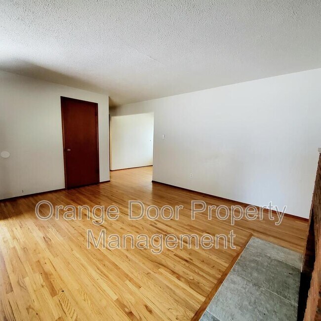 Building Photo - 710 127th St S