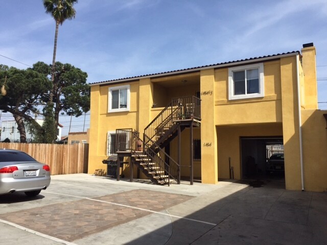 Building Photo - 1454 S Cloverdale Ave