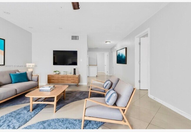 Building Photo - 2175 NE 56th St