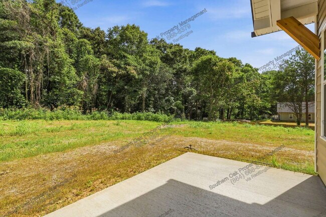 Building Photo - 209 Poplar Ln