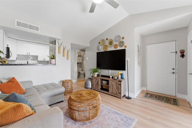 Building Photo - 15325 SW 106th Terrace