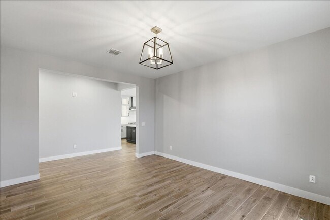 Building Photo - 2225 N 140th Dr