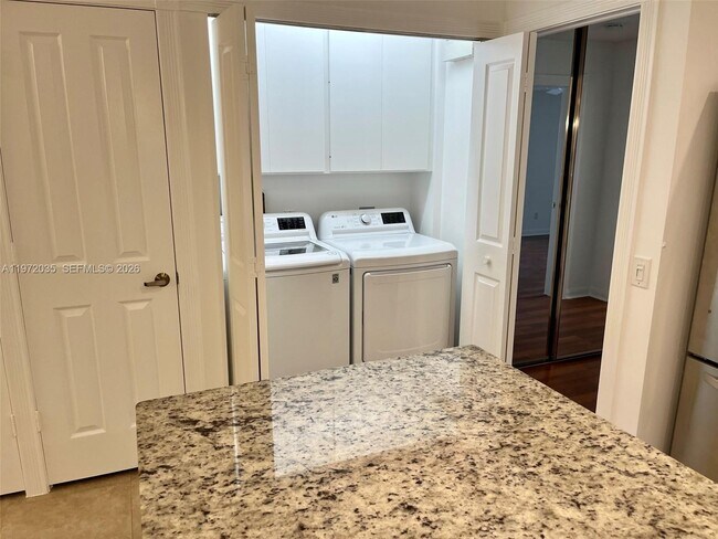 Building Photo - 1601 Silverleaf Oak Ct