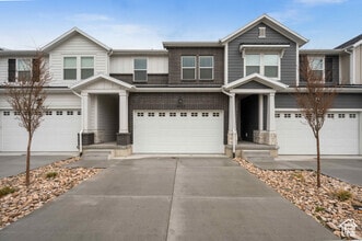 Building Photo - 16123 S Truss Dr