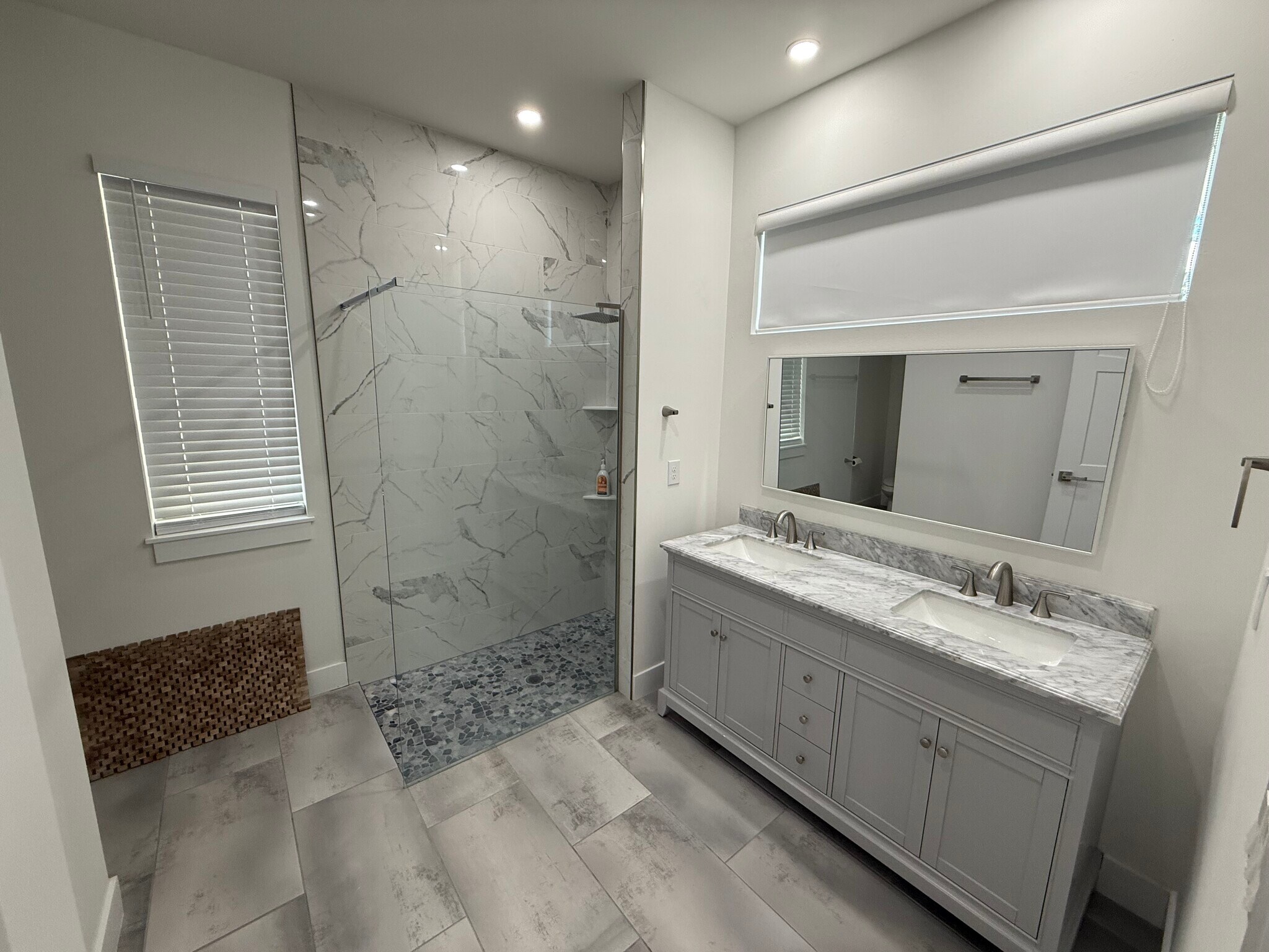 Master Bath - 1704 5th St