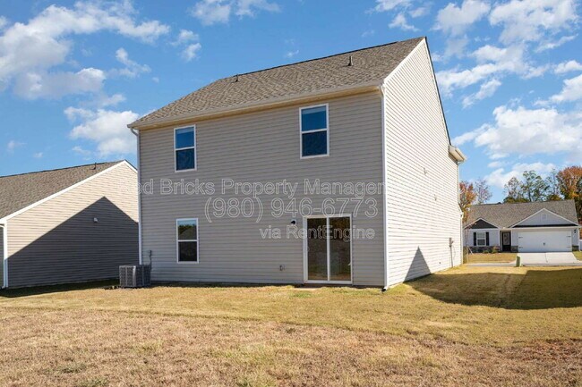 Building Photo - 2222 Transatlantic Ave